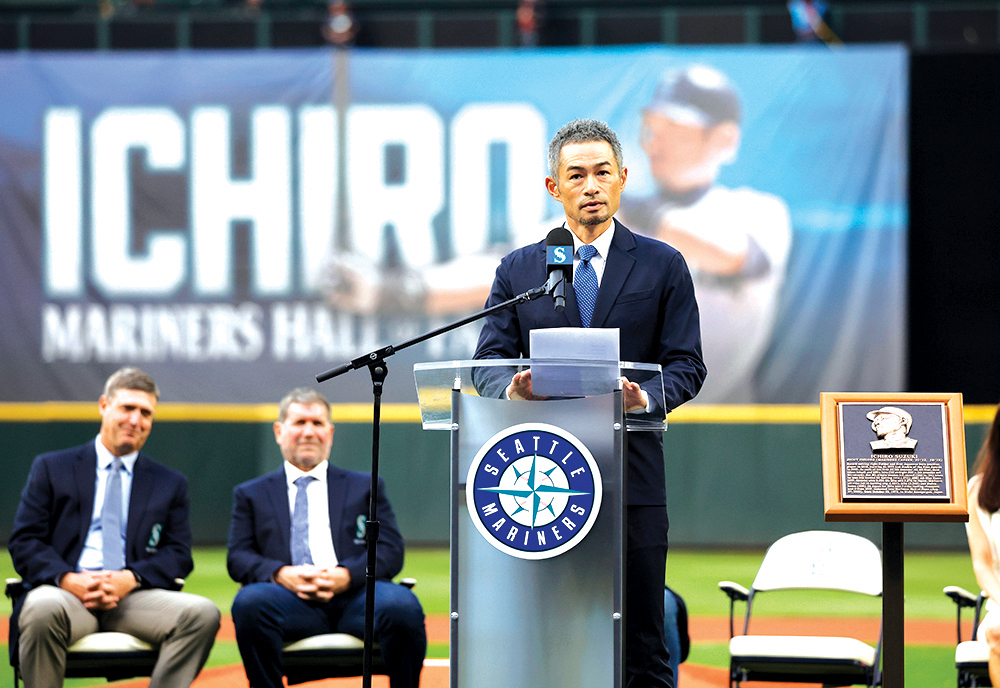 51 Ichiro Suzuki Seattle Mariners Hall Of Fame Signature Shirt