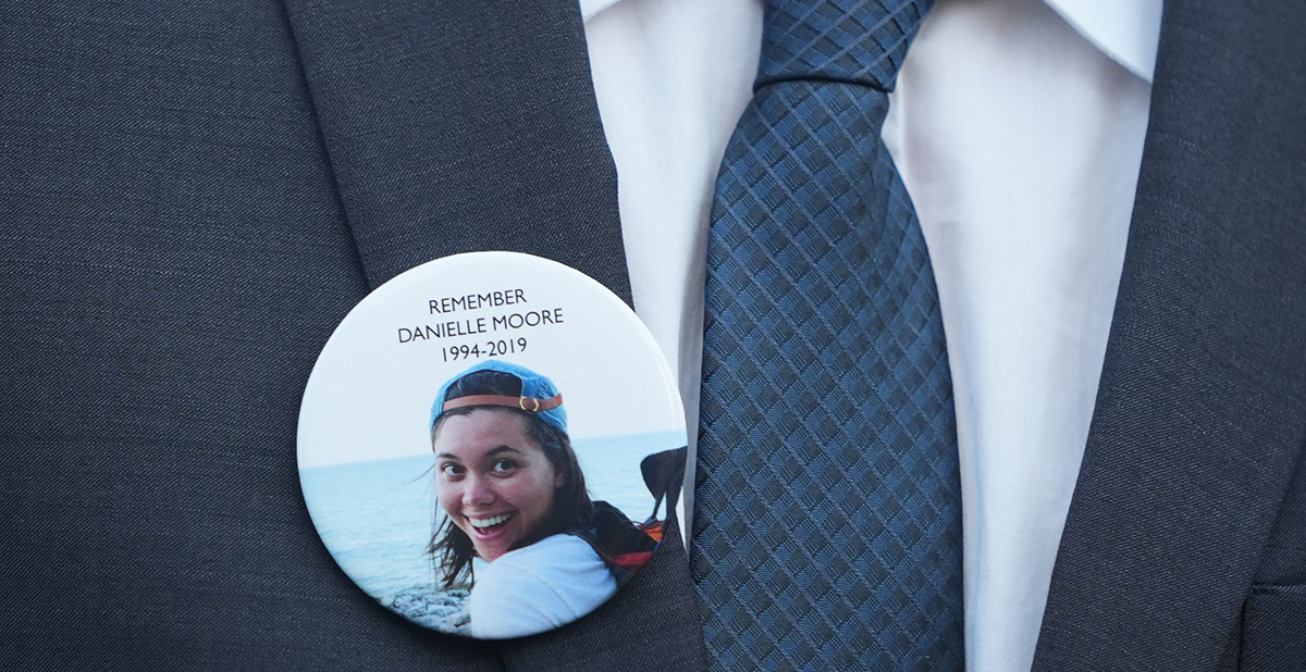 Families of plane crash victims ask US appeals court to revive a criminal case against Boeing